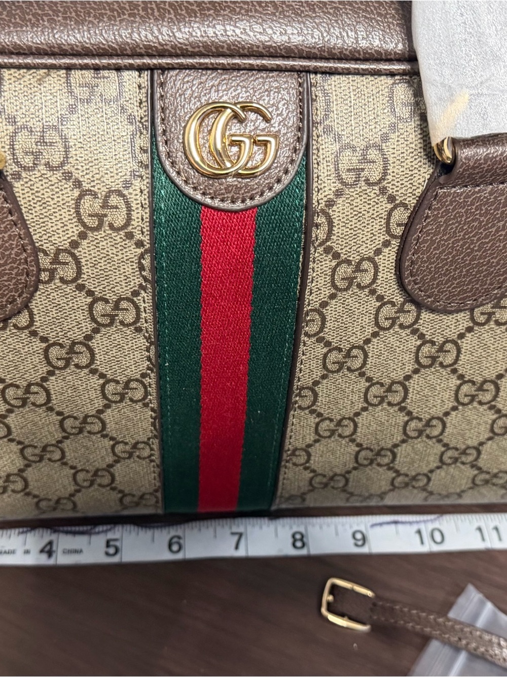 Fashion bag Gucci Brown GG Supreme Canvas Web Stripe Satchel.